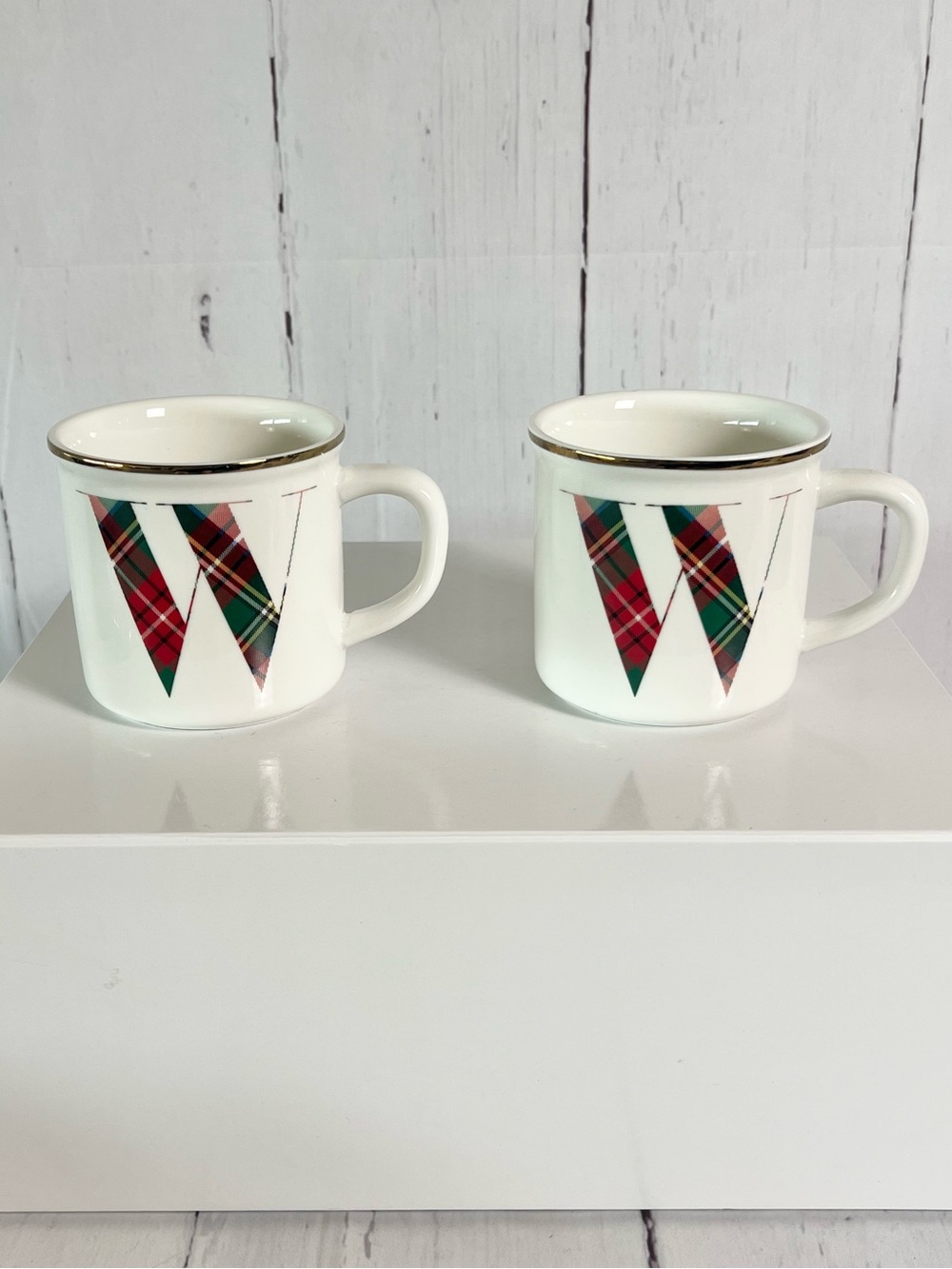 Pottery Barn Stewart Plaid Letter W Monogram Coffee Mug Set of 2 Christmas